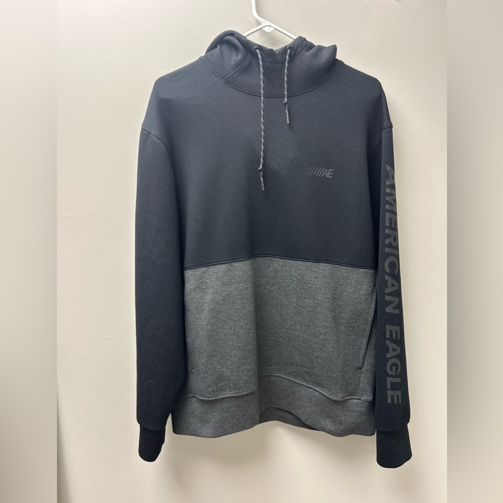 American Eagle Men’s‎ Black and Grey Active Flex Pullover Hoodie